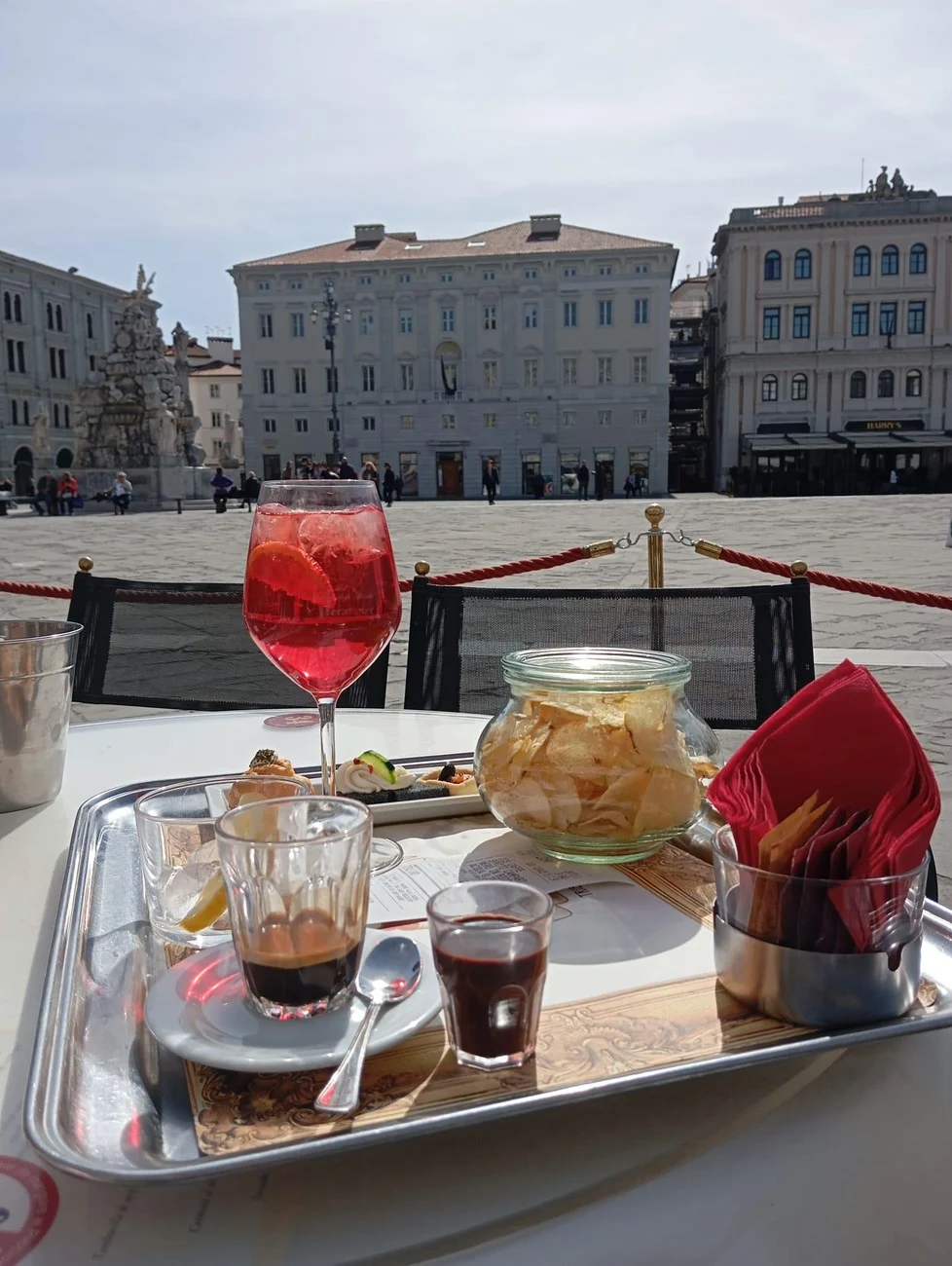 Trieste with Maria Theresa: storytelling walk and photo tour