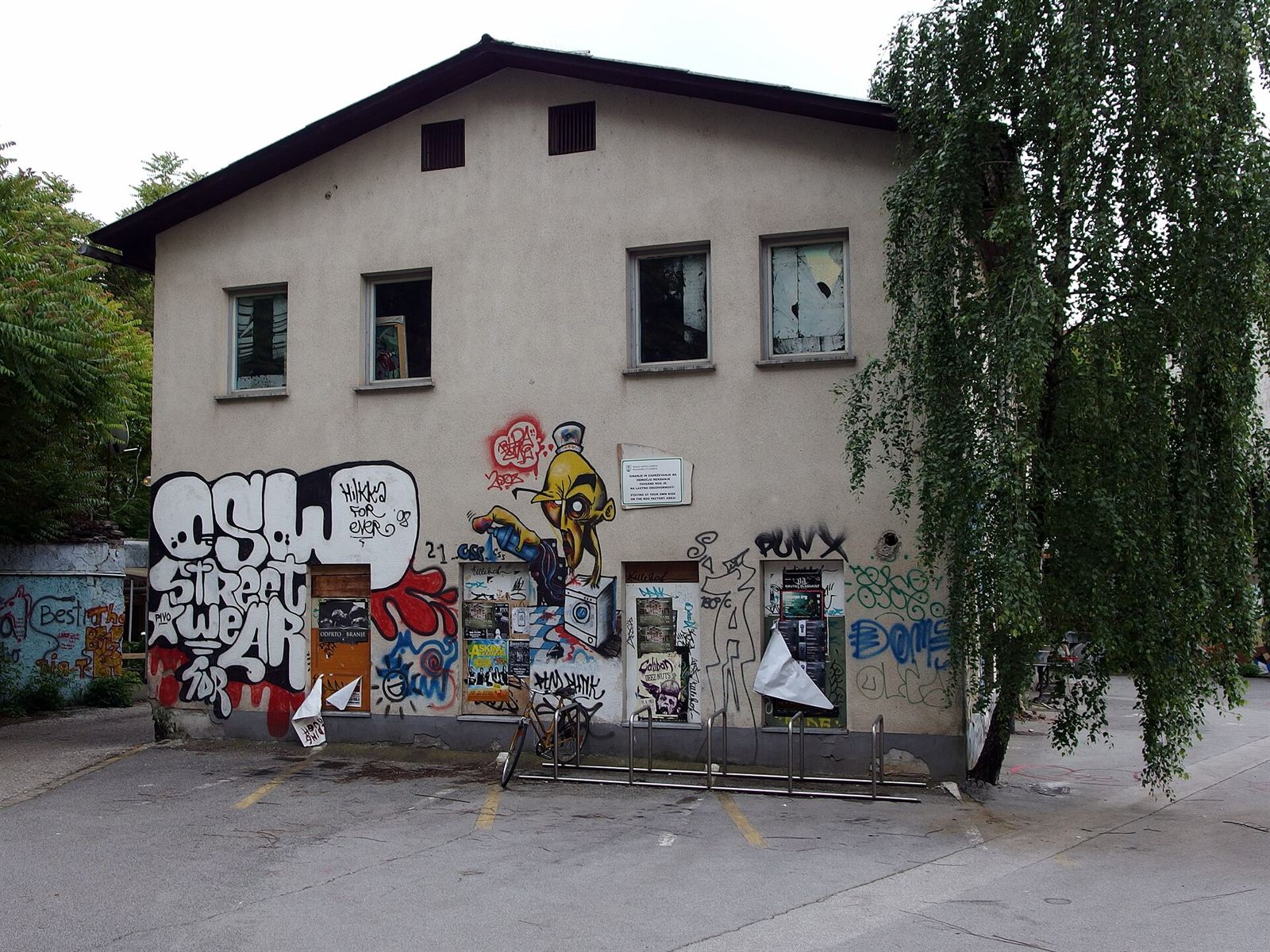 Nekdanja tovarna Rog