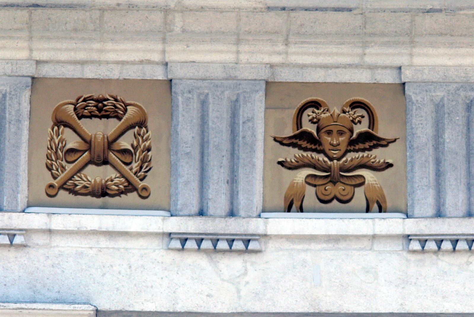 Neptune on Piazza della Borsa