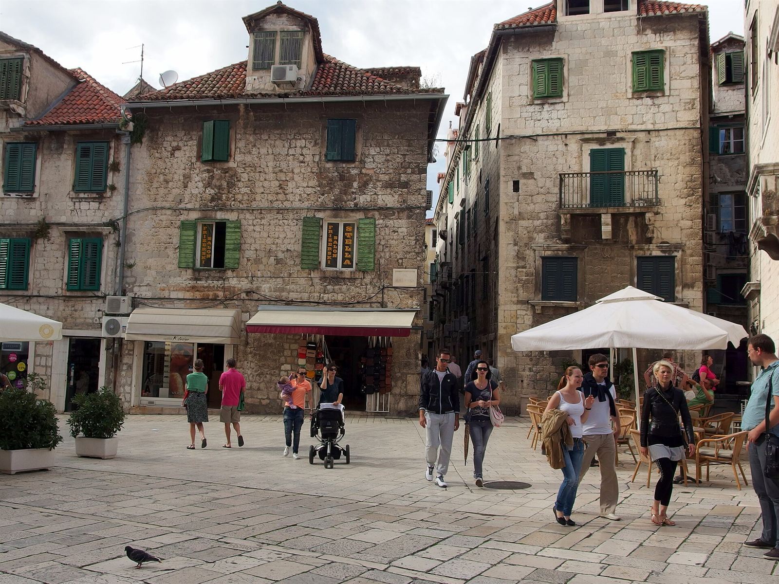 Fruit Square and Marulić