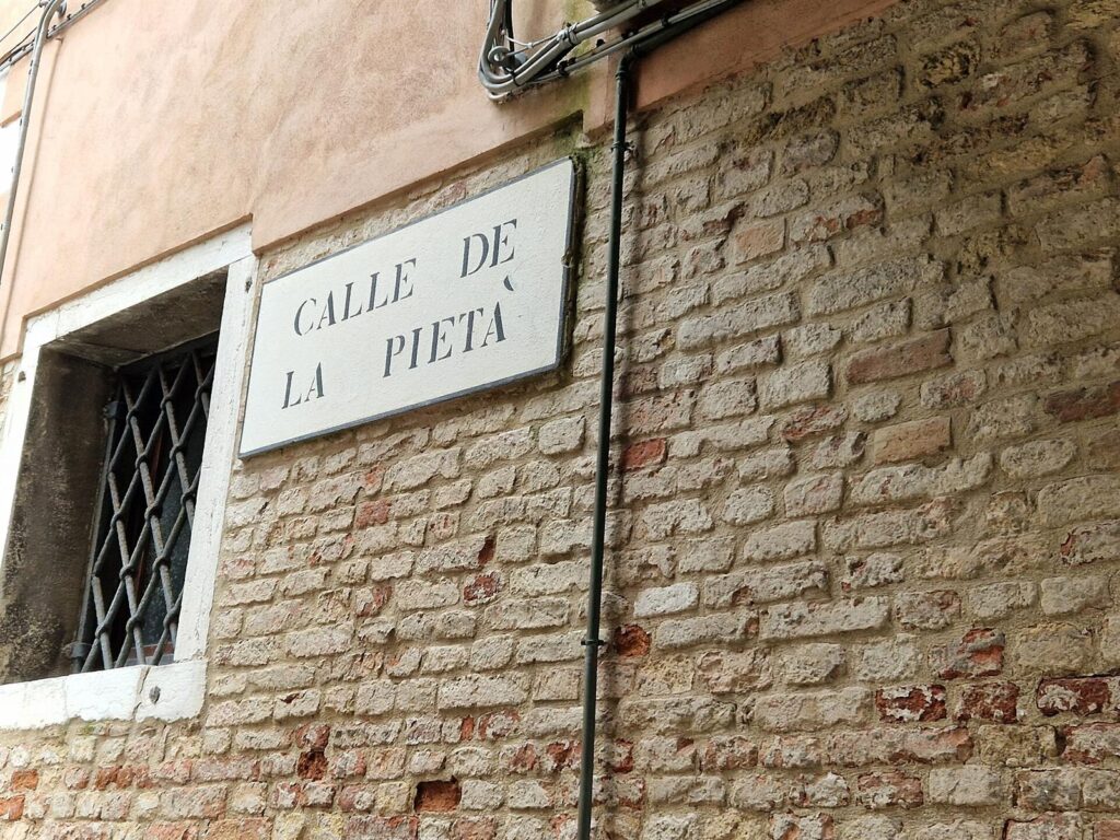 Strada Nova
