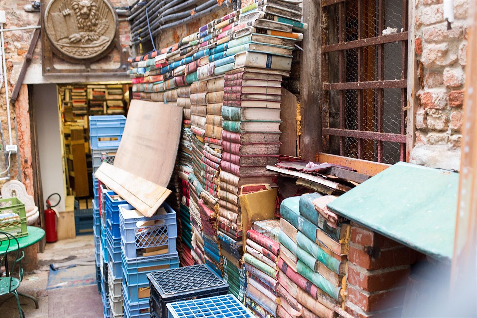 Acqua Alta bookshop